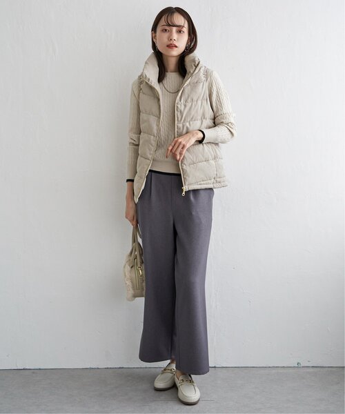 ikka(イッカ)の「細コールボリューム襟ベスト(ダウンベスト・レディース・ベージュ/ブラウン系その他/チャコール・S/M/L)」の9枚目の写真