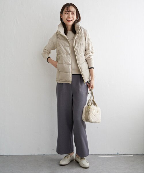 ikka(イッカ)の「細コールボリューム襟ベスト(ダウンベスト・レディース・ベージュ/ブラウン系その他/チャコール・S/M/L)」の10枚目の写真