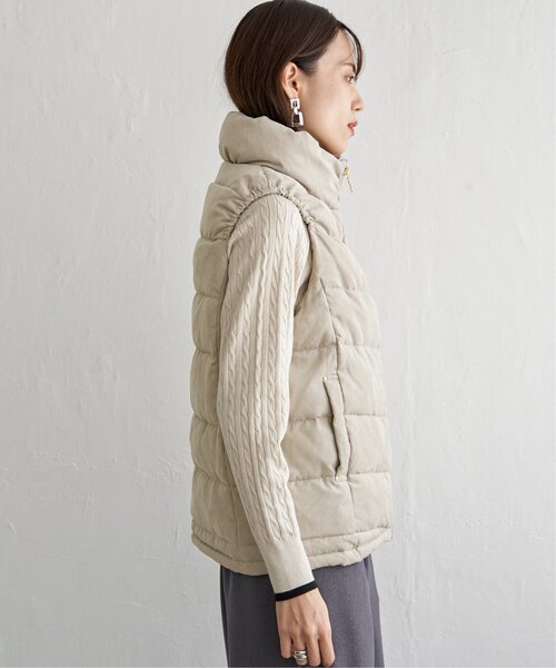 ikka(イッカ)の「細コールボリューム襟ベスト(ダウンベスト・レディース・ベージュ/ブラウン系その他/チャコール・S/M/L)」の17枚目の写真