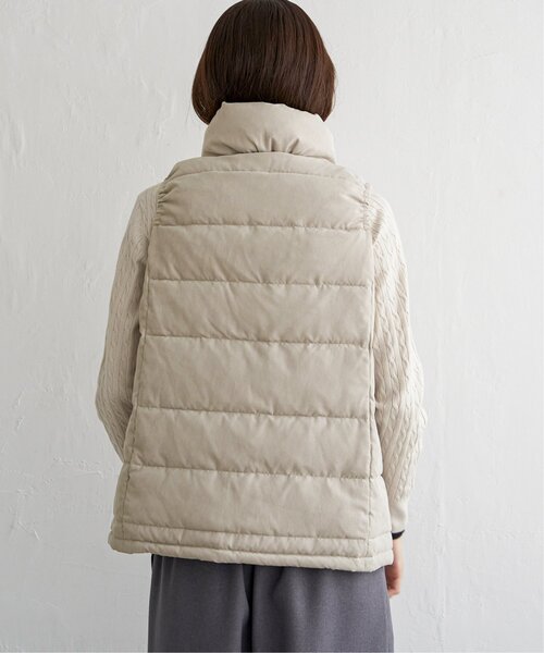 ikka(イッカ)の「細コールボリューム襟ベスト(ダウンベスト・レディース・ベージュ/ブラウン系その他/チャコール・S/M/L)」の18枚目の写真