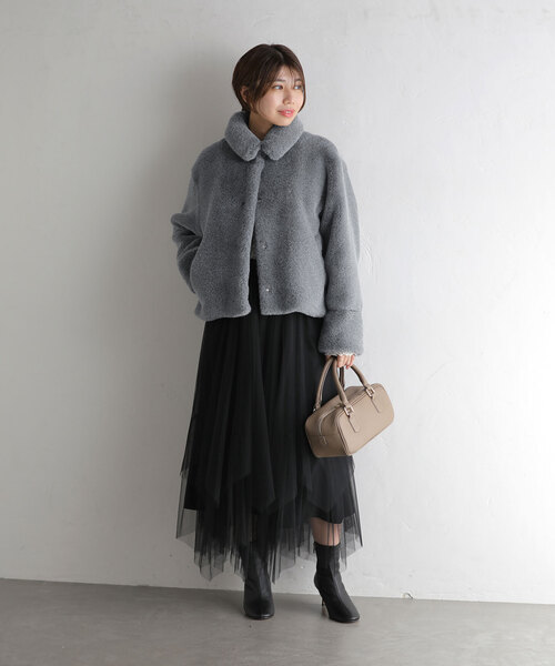 新品未使用✴︎La Totalite ライトショートコート ラ トータリテ La Totalite ノーカラーショートコート （グレー