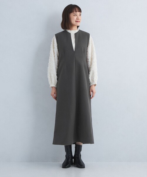 green label relaxing（グリーンレーベルリラクシング）の「フルイド キーネック ジャンスカ（ジャンパースカート・レディース・ブラック/ダークグレー・FREE）」の8枚目の写真