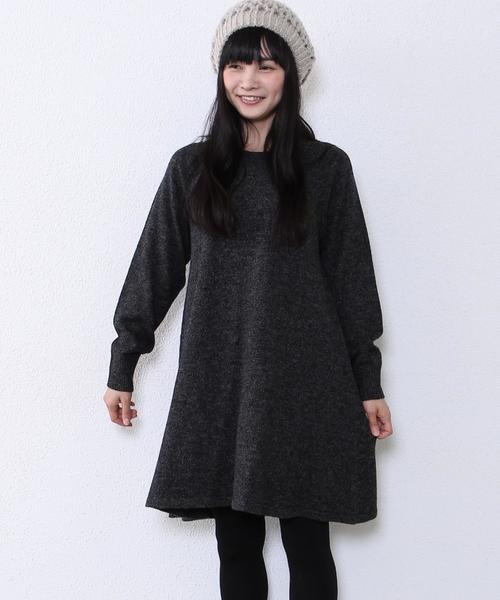 coen（コーエン）の「ラグランフレアニットワンピース（ワンピース・レディース・ライトグレー/ダークグレー・フリー）」の2枚目の写真