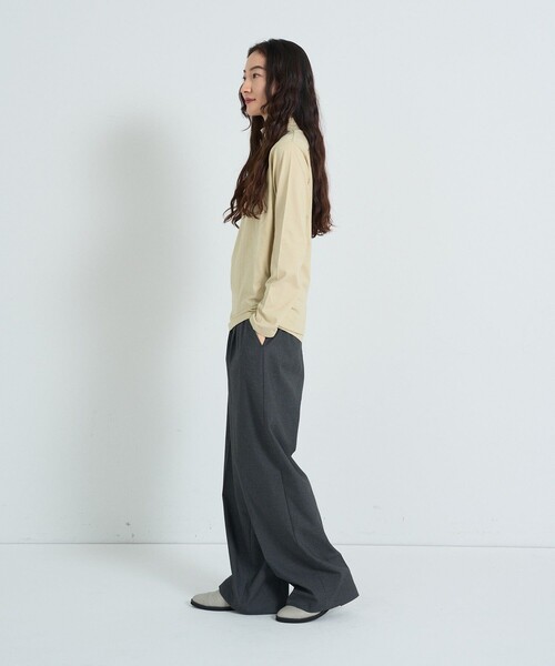 conges payes ADIEU TRISTESSE(コンジェ ペイエ アデュートリステス)の「ハイネックベア天竺(Tシャツ/カットソー・レディース・サックスブルー/グレイッシュベージュ/イエロー・FREE)」の5枚目の写真