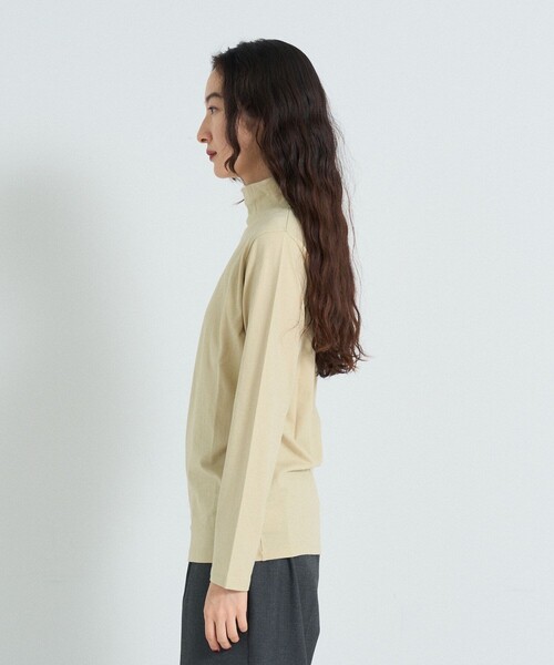 conges payes ADIEU TRISTESSE(コンジェ ペイエ アデュートリステス)の「ハイネックベア天竺(Tシャツ/カットソー・レディース・サックスブルー/グレイッシュベージュ/イエロー・FREE)」の8枚目の写真