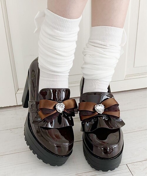 cs T&P（シーエスティーアンドピー）の「厚底ヒールリボン付きパンプス（パンプス・レディース・ワイン系3/ブラック系1/ダークブラウン系1・S/M/L/LL）」の11枚目の写真