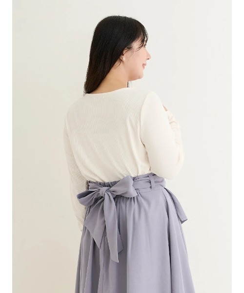 Re-J&SUPURE(リジェイアンドスプル)の「【大きいサイズ】ビジュー付きネックストラップトップス(ニット/セーター・レディース・ピンク/ブラック/オフホワイト・X-LARGE/XX-LARGE)」の5枚目の写真