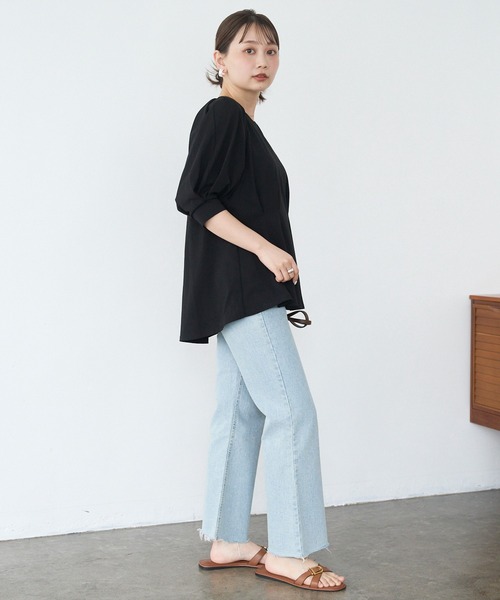 LAVEANGE（ラビアンジェ）の「【好機能シリーズ】接触冷感/UVカット/吸水速乾/ウエストタックプルオーバー（Tシャツ/カットソー・レディース・ブラック/ブルー/オフホワイト・M/5L/4L/3L/LL）」の22枚目の写真