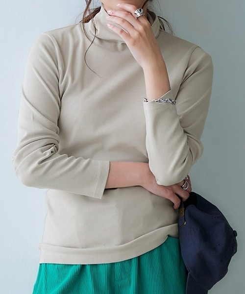 nissen（ニッセン）の「ＵＶカット綿１００％フライス素材タートルネックTシャツ（Tシャツ/カットソー・レディース・ブラック/ブルー/オフホワイト/ワイン/ライトグレー/グリーン/チャコール・M/S/LL/L）」の3枚目の写真