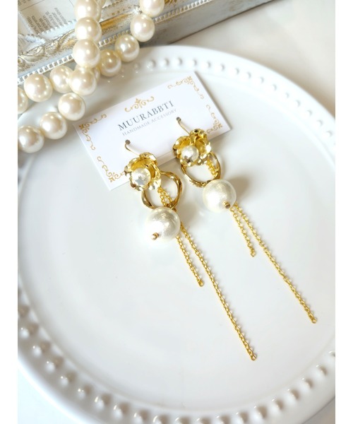 tone(トーン)の「【MUURABBTI】フラワーコットンパールピアス(MA)(ピアス(両耳用)・レディース・シルバー/ゴールド・FREE)」の2枚目の写真