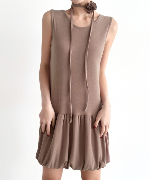 minsobi（ミンソビ）の「ノースリーブバルーンスカートOP（ワンピース・レディース・ブラック/ホワイト/モカ・FREE）」の22枚目の写真