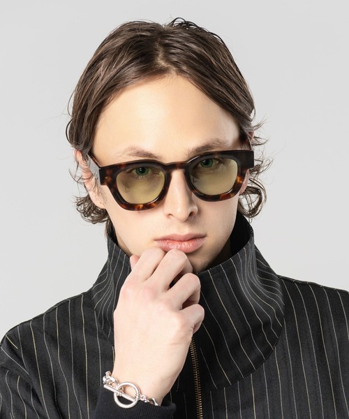 glamb(グラム)の「TIME TRAVELER Sunglasses (GEAR 003) / タイムトラベラーサングラス(サングラス・メンズ・クリア/ブラック/ブラウン/ブラック×ブルー/グリーン・FREE)」の12枚目の写真