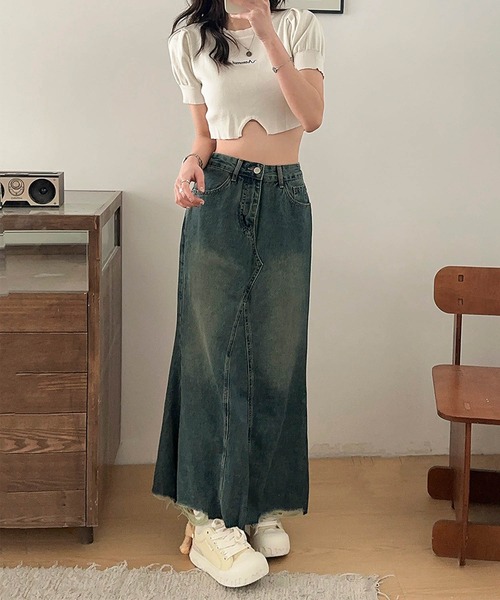 aimoha（アイモハ）の「【aimoha】フリンジヘムフレアデニムスカート（デニムスカート・レディース・ブルー・SMALL/MEDIUM/LARGE/X-LARGE）」の7枚目の写真