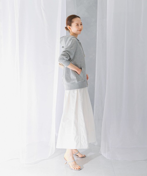 URBAN RESEARCH ROSSO WOMEN（アーバンリサーチ　ロッソ）の「スリットギャザースカート（スカート・レディース・ライトブルー/ホワイト/グリーン・FREE）」の4枚目の写真