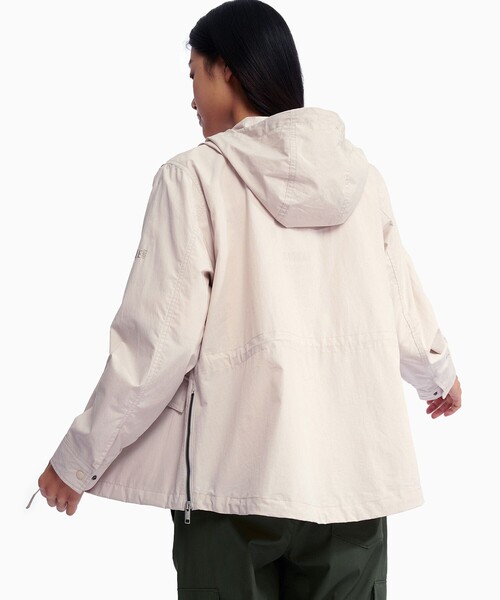 AIGLE(エーグル)の「UPF40 UVカット オーガニックコットン フーデッドジャケット(マウンテンパーカー・レディース・ダークブルー/ダークグリーン/オフホワイト・36/40/38)」の20枚目の写真