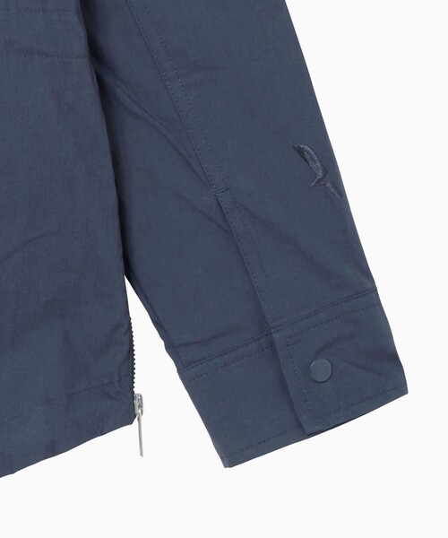 AIGLE(エーグル)の「UPF40 UVカット オーガニックコットン フーデッドジャケット(マウンテンパーカー・レディース・ダークブルー/ダークグリーン/オフホワイト・36/40/38)」の7枚目の写真