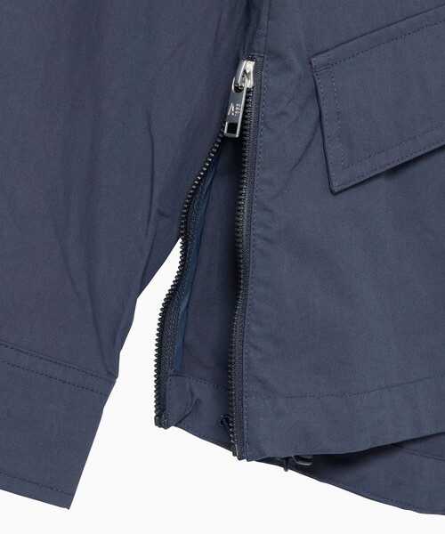 AIGLE(エーグル)の「UPF40 UVカット オーガニックコットン フーデッドジャケット(マウンテンパーカー・レディース・ダークブルー/ダークグリーン/オフホワイト・36/40/38)」の6枚目の写真