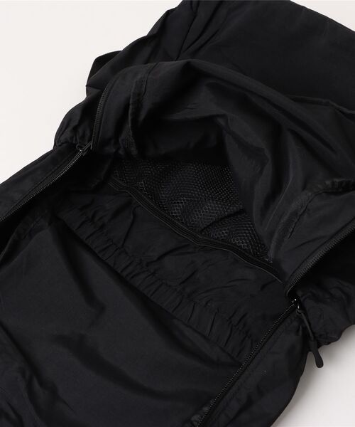 Q（キュー）の「ドローストリングバックパック（バックパック/リュック・レディース・ベージュ/ブラック・ONE SIZE）」の7枚目の写真