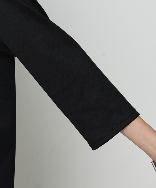 K.T KIYOKO TAKASE(キヨコタカセ)の「FISCOスムース 七分袖Tシャツ(Tシャツ/カットソー・レディース・ブラック/ホワイト/ロイヤルブルー・FREE)」の11枚目の写真