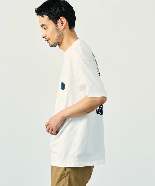 EDWIN(エドウィン)の「プリント Tシャツ 半袖(Tシャツ/カットソー・メンズ・ホワイト・LARGE/MEDIUM/X-LARGE)」の3枚目の写真