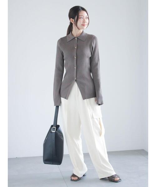 Te chichi(テチチ)の「ドレープカーゴスラックス《2025spring catalog item》(その他パンツ・レディース・オフホワイト/カーキ/チャコールグレー・F)」の4枚目の写真