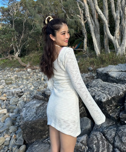 INTER FACTORY(インターファクトリー)の「moeka-sunoutfit ギャザーミニワンピース made in INTERFACTORY(ワンピース・レディース・カーキ/アイボリー・SMALL/MEDIUM)」の4枚目の写真