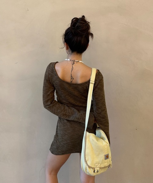 INTER FACTORY(インターファクトリー)の「moeka-sunoutfit ギャザーミニワンピース made in INTERFACTORY(ワンピース・レディース・カーキ/アイボリー・SMALL/MEDIUM)」の10枚目の写真