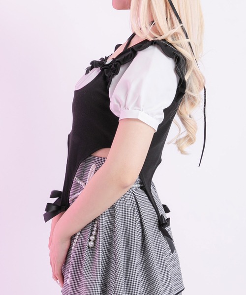 Diable baiser(ディアブルベーゼ)の「メイド風バスト盛り半袖カットソー【大きいサイズ有】(Tシャツ/カットソー・レディース・ブラック/ホワイト・3L/LL/LARGE/MEDIUM/SMALL)」の3枚目の写真
