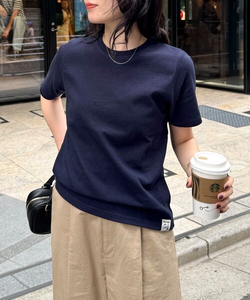 fredy emue（フレディエミュ）の「【新色追加！】ベーシック半袖Tシャツ（Tシャツ/カットソー・レディース・チャコールグレー/ライトグレー/オフホワイト/ベビーピンク/ネイビー/グレイッシュベージュ・38）」の5枚目の写真