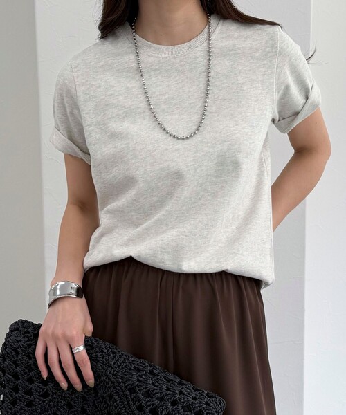 fredy emue（フレディエミュ）の「【新色追加！】ベーシック半袖Tシャツ（Tシャツ/カットソー・レディース・チャコールグレー/ライトグレー/オフホワイト/ベビーピンク/ネイビー/グレイッシュベージュ・38）」の4枚目の写真