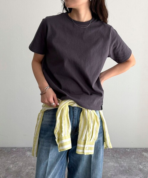 fredy emue（フレディエミュ）の「【新色追加！】ベーシック半袖Tシャツ（Tシャツ/カットソー・レディース・チャコールグレー/ライトグレー/オフホワイト/ベビーピンク/ネイビー/グレイッシュベージュ・38）」の3枚目の写真