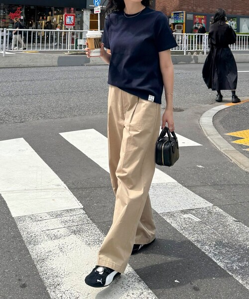 fredy emue（フレディエミュ）の「【新色追加！】ベーシック半袖Tシャツ（Tシャツ/カットソー・レディース・チャコールグレー/ライトグレー/オフホワイト/ベビーピンク/ネイビー/グレイッシュベージュ・38）」の11枚目の写真