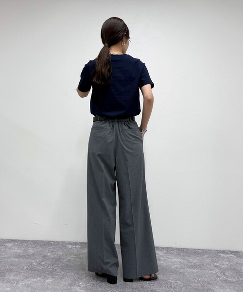 fredy emue（フレディエミュ）の「【新色追加！】ベーシック半袖Tシャツ（Tシャツ/カットソー・レディース・チャコールグレー/ライトグレー/オフホワイト/ベビーピンク/ネイビー/グレイッシュベージュ・38）」の19枚目の写真