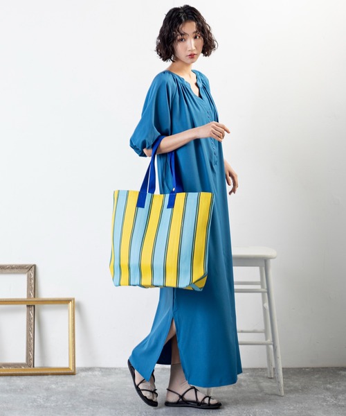 MILLION CARATS（ミリオンカラッツ）の「大胆ストライプで洒落感アップ。軽やか大容量が嬉しい、映え確実なストライプマザーズバッグ（トートバッグ・レディース・ピンク/ブラック/サックスブルー・FREE）」の17枚目の写真