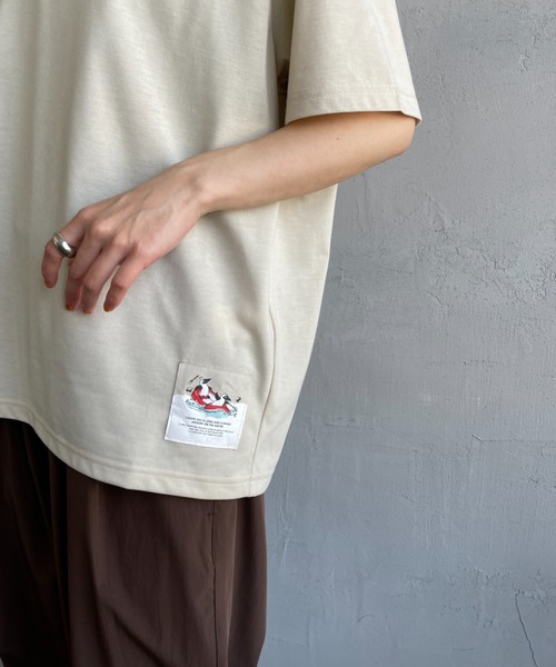 CHUMS（チャムス）の「[CHUMS/チャムス] HWYC プリントＴシャツ（Tシャツ/カットソー・レディース・ホワイト/ブラック/グレイッシュベージュ/ブルー・M/L/XL）」の11枚目の写真