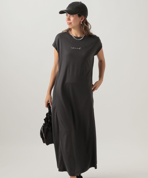 BAYFLOW（ベイフロー）の「[しなやかな肌触り]シルケットロゴワンピース（ワンピース・レディース・チャコール/ベージュ/ブルー・FREE）」の7枚目の写真