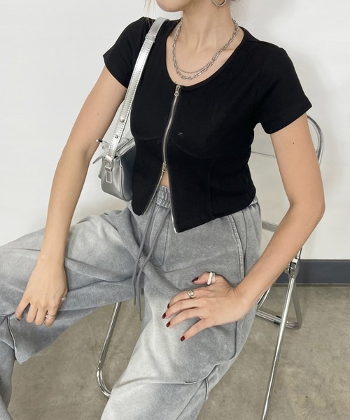 non-hedge（ノンヘッジ）の「フロントダブルジップショート丈トップス（Tシャツ/カットソー・レディース・オフホワイト/チャコールグレー/ブラック・FREE）」の4枚目の写真