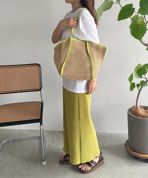 210nouve（トゥージュヌーブ）の「ペーパー編み配色パイピングトートバッグ（かごバッグ・レディース・パープル/イエロー/ピンク/ブラック・FREE）」の14枚目の写真