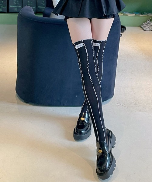 VIVID LADY（ビビッドレディー）の「配色 メロウ ロングソックス（ソックス/靴下・レディース・ブラック/グレー/クリーム/ピンク/パープル・FREE）」の17枚目の写真