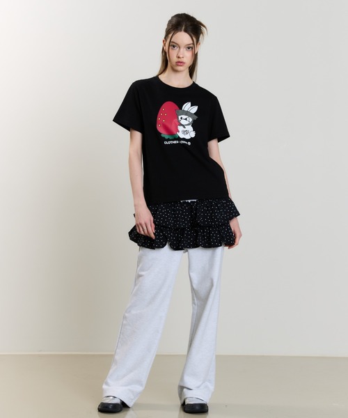 LUVISTRUE(ラヴイズトゥルー)の「SM STRAWBERRY RABBIT TEE(Tシャツ/カットソー・レディース・ホワイト/ブラック/ネイビー・FREE)」の5枚目の写真