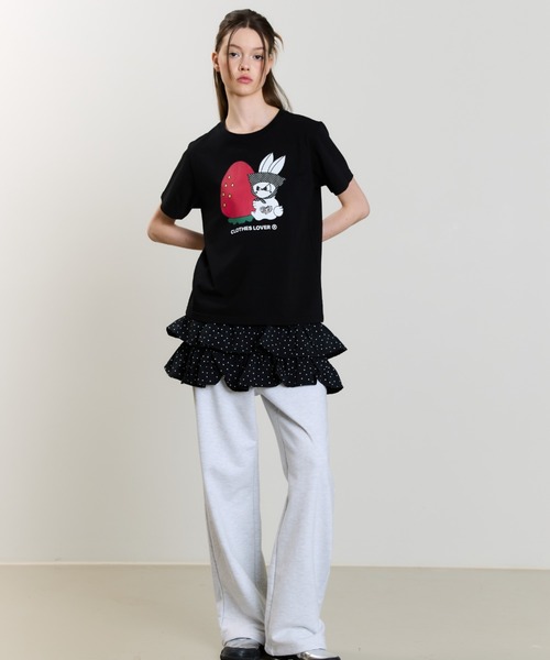 LUVISTRUE(ラヴイズトゥルー)の「SM STRAWBERRY RABBIT TEE(Tシャツ/カットソー・レディース・ホワイト/ブラック/ネイビー・FREE)」の6枚目の写真