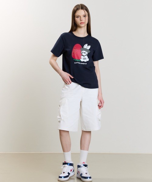 LUVISTRUE(ラヴイズトゥルー)の「SM STRAWBERRY RABBIT TEE(Tシャツ/カットソー・レディース・ホワイト/ブラック/ネイビー・FREE)」の11枚目の写真