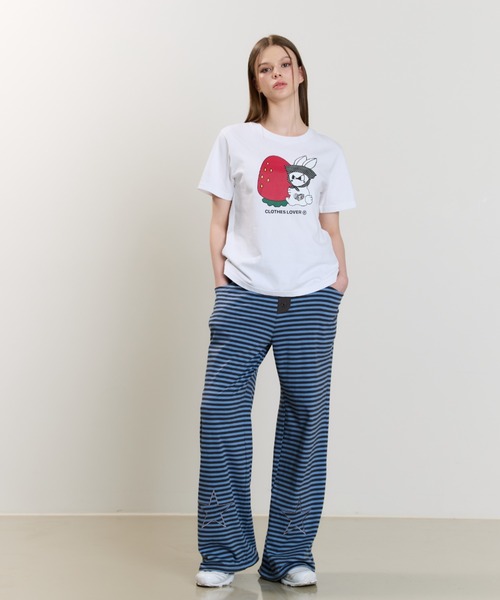 LUVISTRUE(ラヴイズトゥルー)の「SM STRAWBERRY RABBIT TEE(Tシャツ/カットソー・レディース・ホワイト/ブラック/ネイビー・FREE)」の8枚目の写真