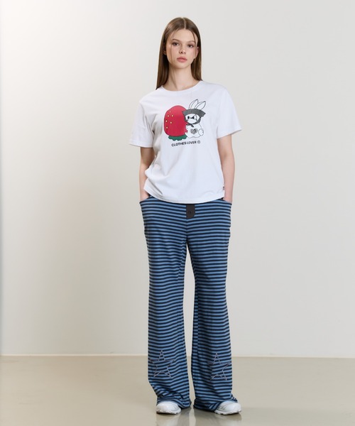 LUVISTRUE(ラヴイズトゥルー)の「SM STRAWBERRY RABBIT TEE(Tシャツ/カットソー・レディース・ホワイト/ブラック/ネイビー・FREE)」の9枚目の写真