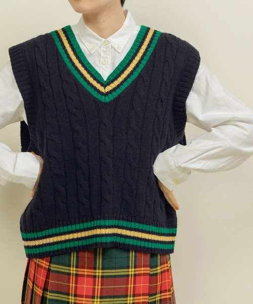 CHILD WOMAN(チャイルドウーマン)の「☆チルデンニットベスト(ベスト・レディース・アイボリー/ネイビー・FREE)」の1枚目の写真