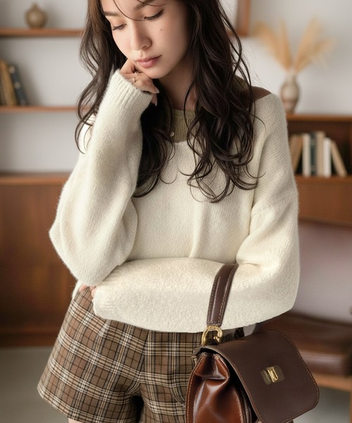 mily bilet(ミウィビレット)の「【mily bilet】ニット×タンクの着まわし自在セットアップ!プレート使い異素材ニットレイヤードオフショル見せアンサンブルニット(ニット/セーター・レディース・チャコールグレー/アイボリー/ブラウン・LARGE/MEDIUM/SMALL/X-LARGE)」の2枚目の写真