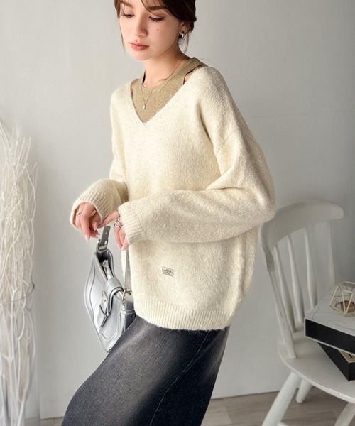 mily bilet(ミウィビレット)の「【mily bilet】ニット×タンクの着まわし自在セットアップ!プレート使い異素材ニットレイヤードオフショル見せアンサンブルニット(ニット/セーター・レディース・チャコールグレー/アイボリー/ブラウン・LARGE/MEDIUM/SMALL/X-LARGE)」の21枚目の写真