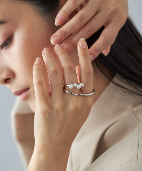 Jouete（ジュエッテ）の「[トゥーリング] レイヤード パール（リング・レディース・プラチナム/イエローゴールド・M/S）」の5枚目の写真