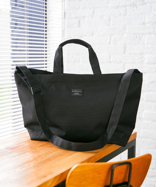 ikka（イッカ）の「ポリキャン2WAY ジップショルダーバッグ（ショルダーバッグ・メンズ・オリーブ/ブラック/ベージュ・FREE）」の2枚目の写真