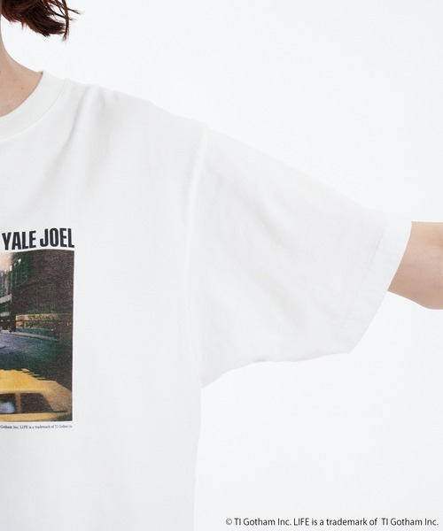 GOOD ROCK SPEED(グッドロックスピード)の「【別注】PUBLIC TOKYO×GOOD ROCK SPEED×LIFE PICTURE COLLECTION Tシャツ (LIFE PC YALE JOEL TEE)(Tシャツ/カットソー・レディース・ダークグレー/ホワイト・FREE)」の12枚目の写真